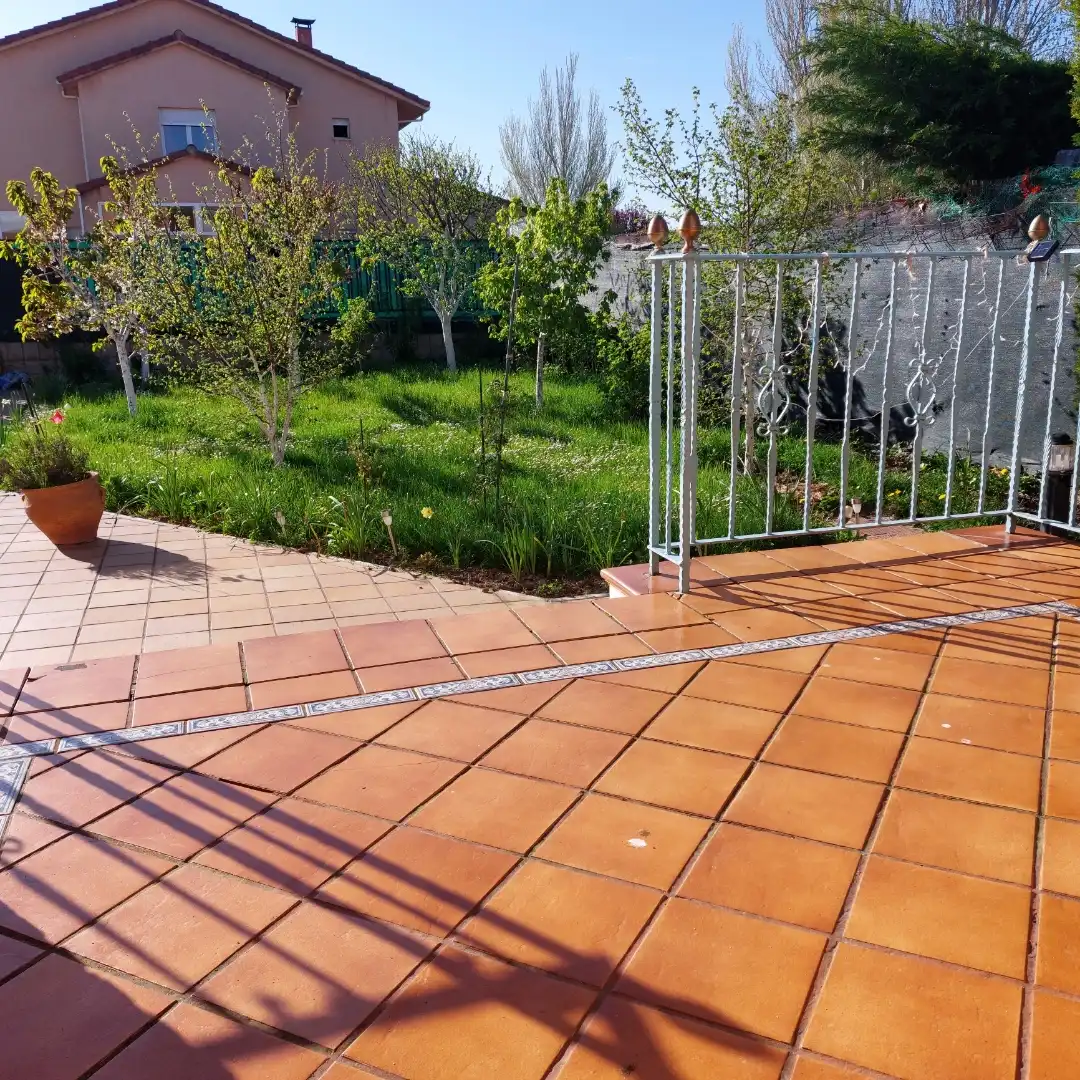 Casa o chalet en venta en Calle Camino Hondo, 1, Castrillo del Val Terraza de Casa o chalet en venta en Castrillo del Val con Calefacción, Jardín privado y Terraza