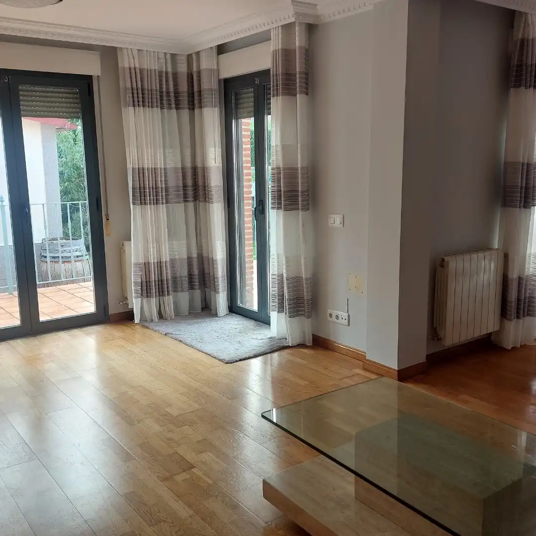Casa o chalet en venta en Calle Camino Hondo, 1, Castrillo del Val Sala de estar de Casa o chalet en venta en Castrillo del Val con Calefacción, Jardín privado y Terraza