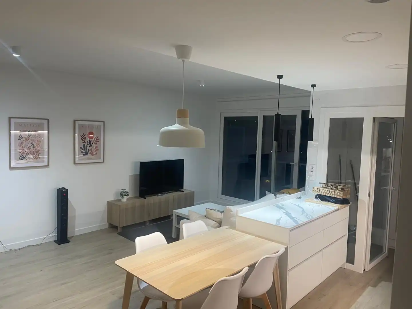 Flat for sale in Zarandoa Etorbidea, 3, Deusto Living room of Flat for sale in Bilbao with Terrace and Balcony