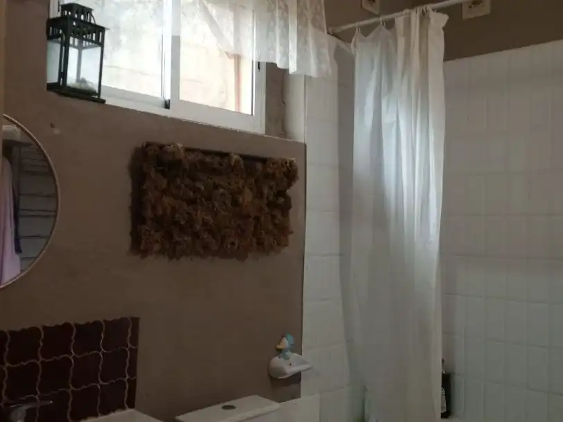 Badezimmer von Wohnung zum Verkauf in Oviedo  mit Privatgarten, Terrasse und Abstellraum