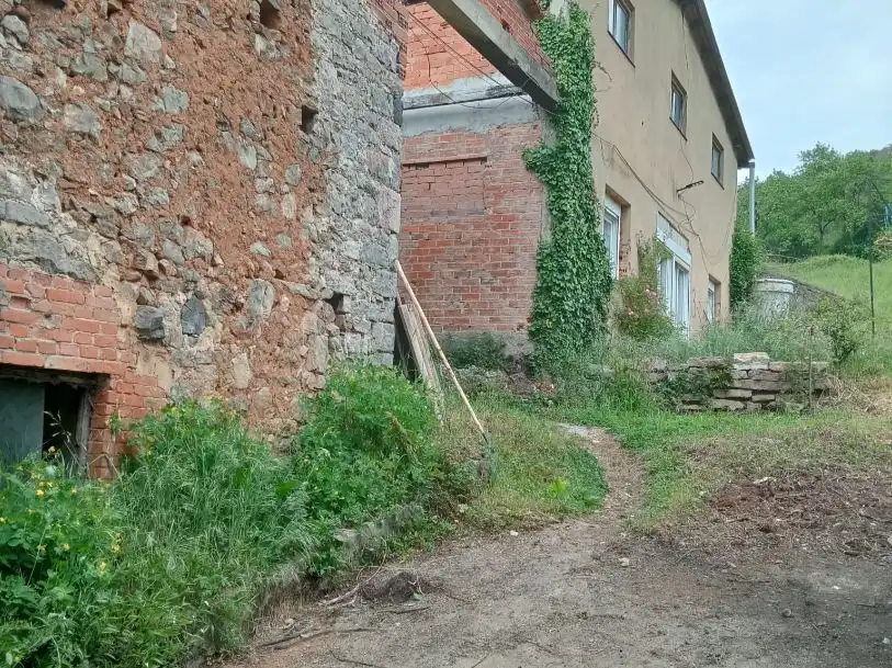 Wohnung zum Verkauf in Oviedo  mit Privatgarten, Terrasse und Abstellraum