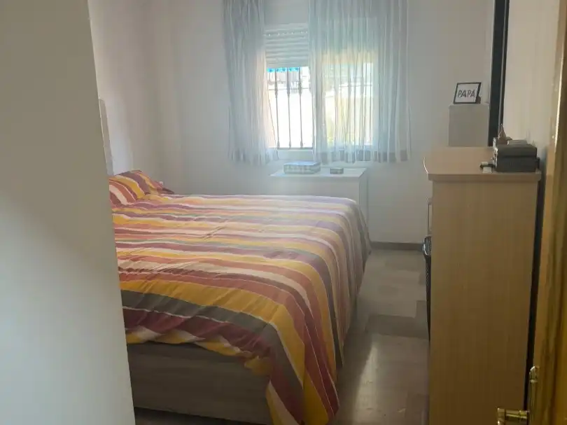 Bedroom of Flat for rent in Estepona