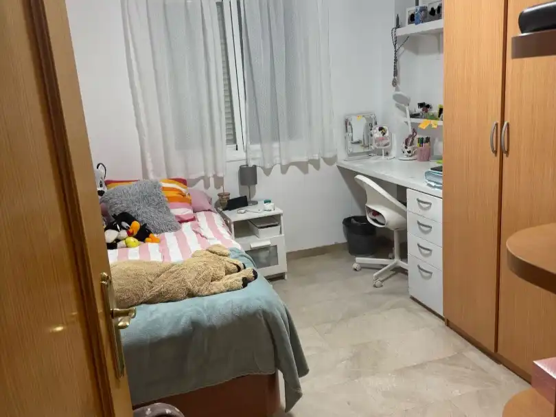 Bedroom of Flat for rent in Estepona