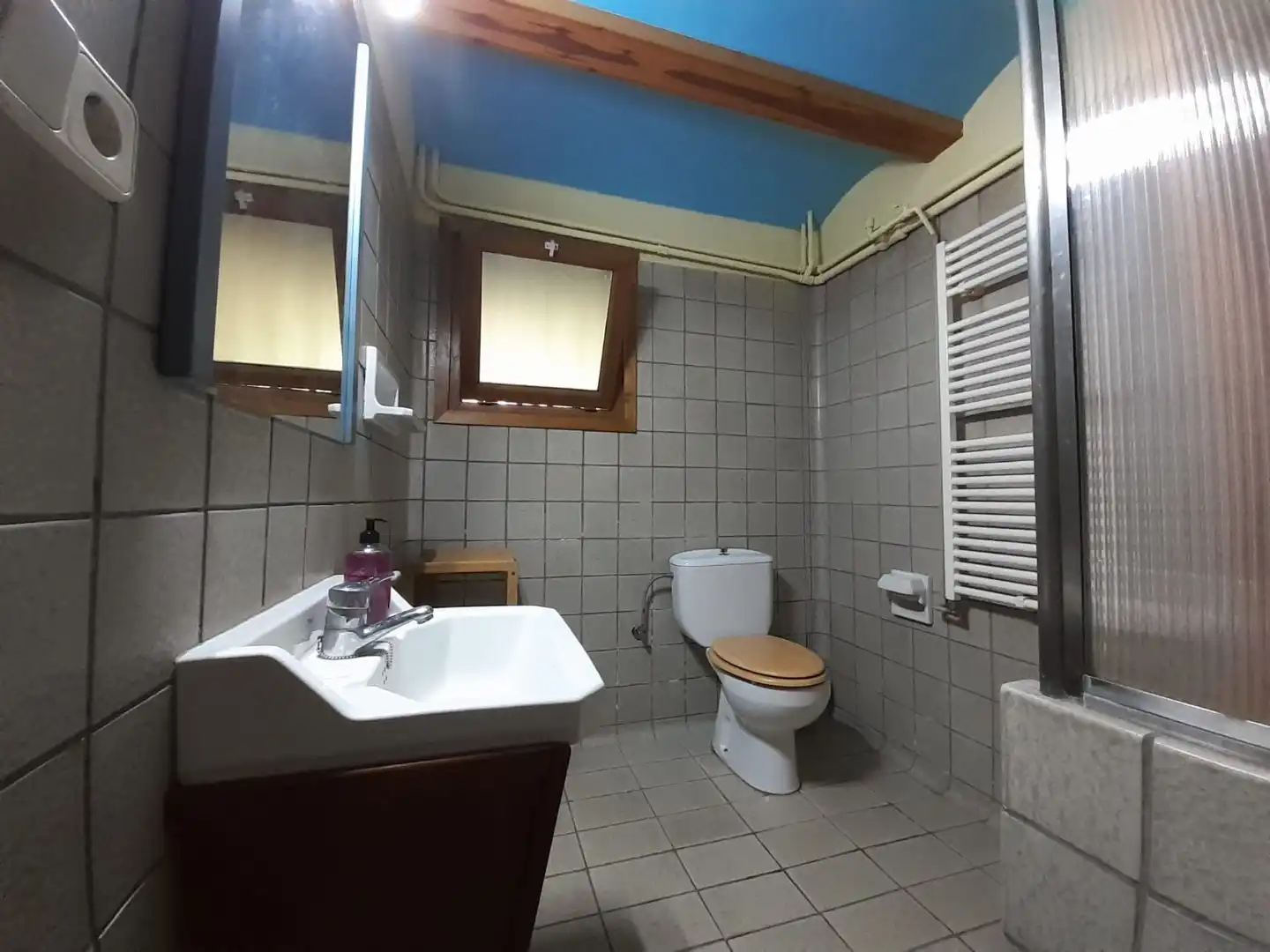 Baño de Planta baja de alquiler en L'Ametlla del Vallès con Calefacción, Jardín privado y Terraza