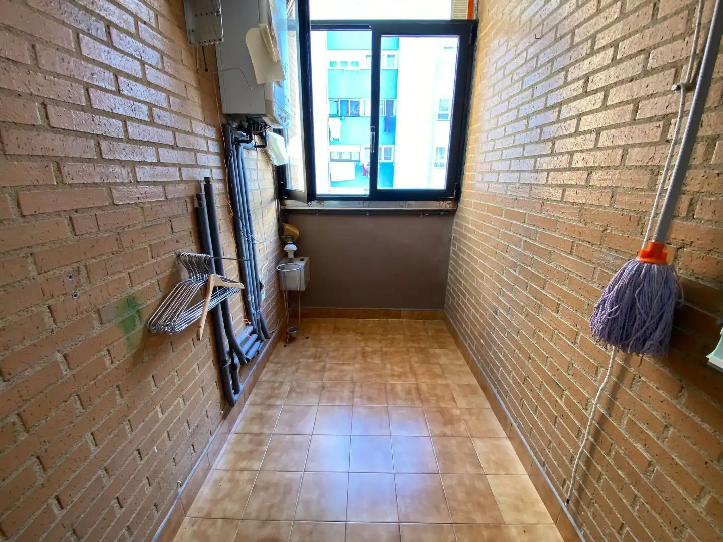 Piso en venta en Calle Baldomero Villegas, 1, Santoña Terraza de Piso en venta en Santoña con Terraza