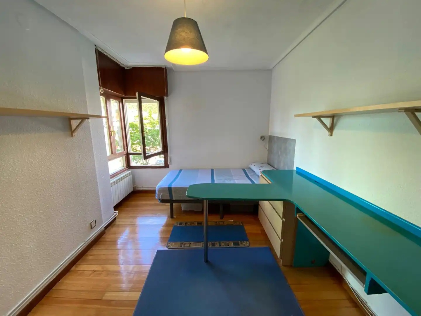 Piso en venta en Calle Baldomero Villegas, 1, Santoña Habitación de Piso en venta en Santoña con Terraza