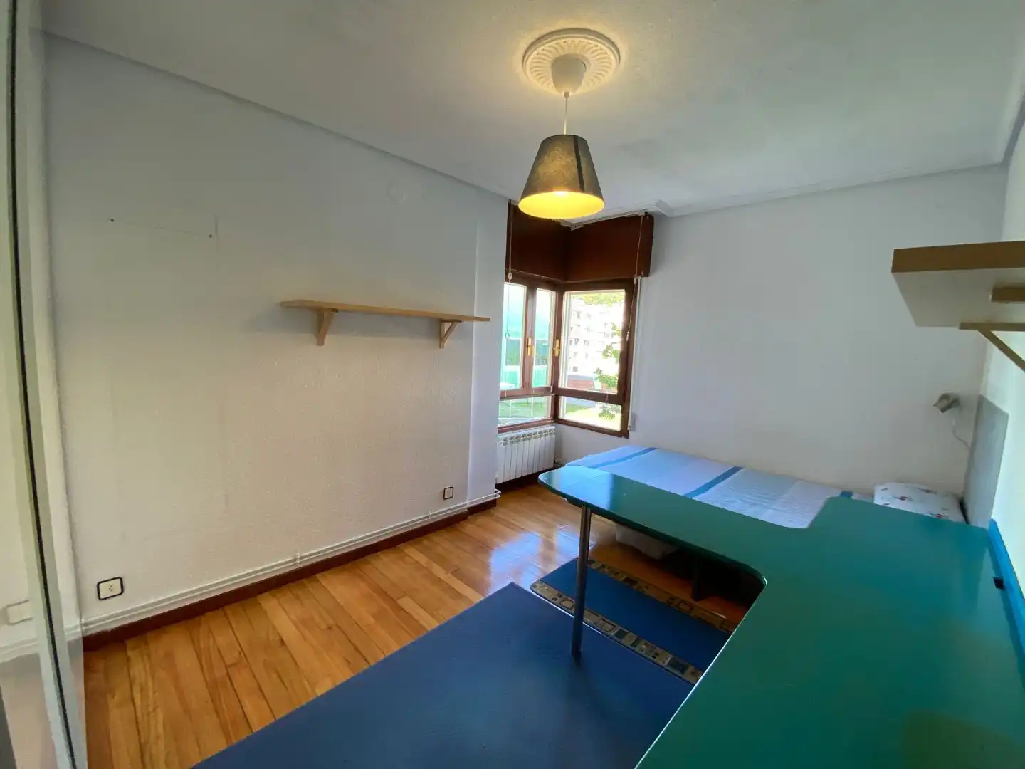 Piso en venta en Calle Baldomero Villegas, 1, Santoña Habitación de Piso en venta en Santoña con Terraza