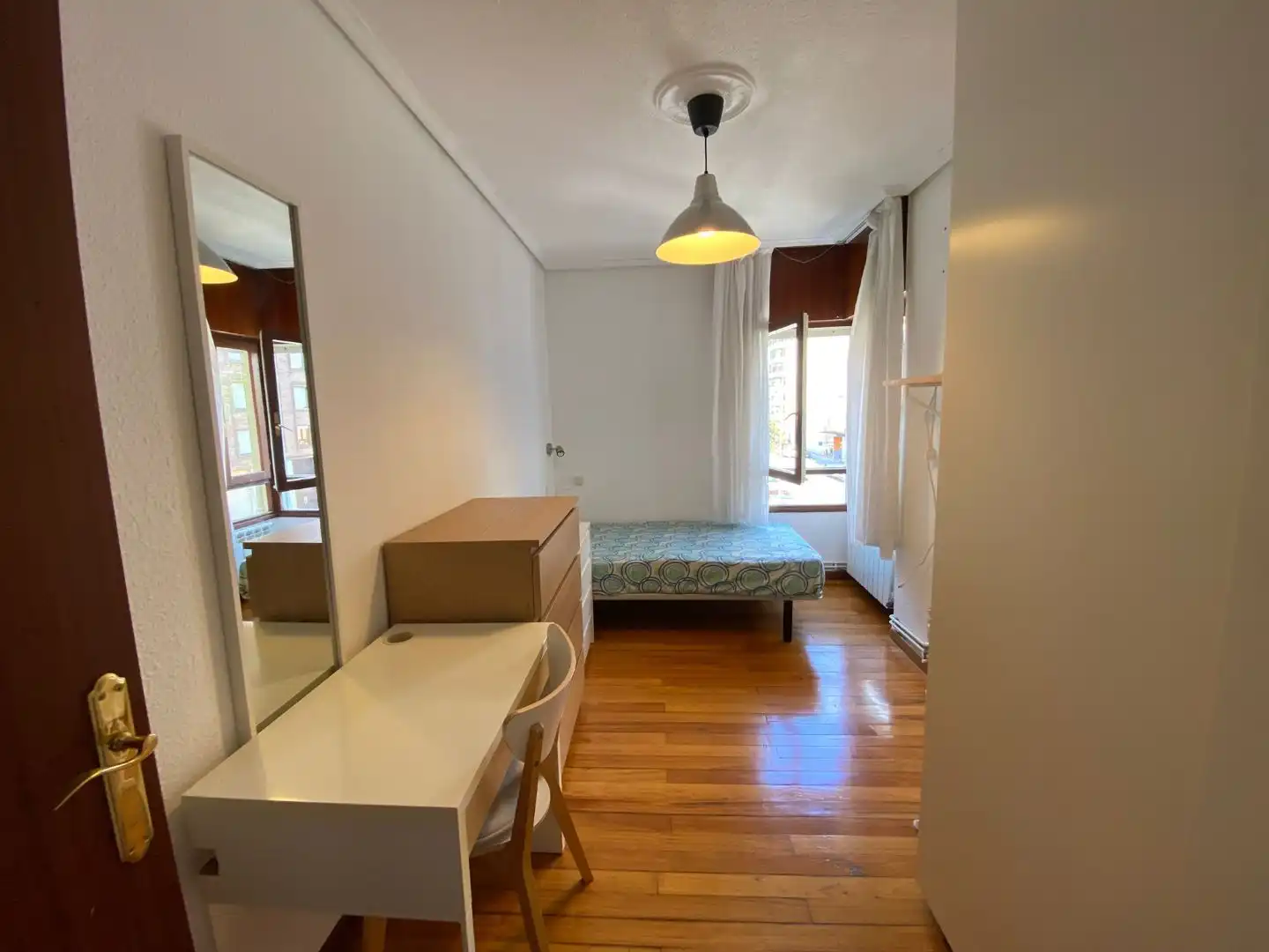 Piso en venta en Calle Baldomero Villegas, 1, Santoña Habitación de Piso en venta en Santoña con Terraza