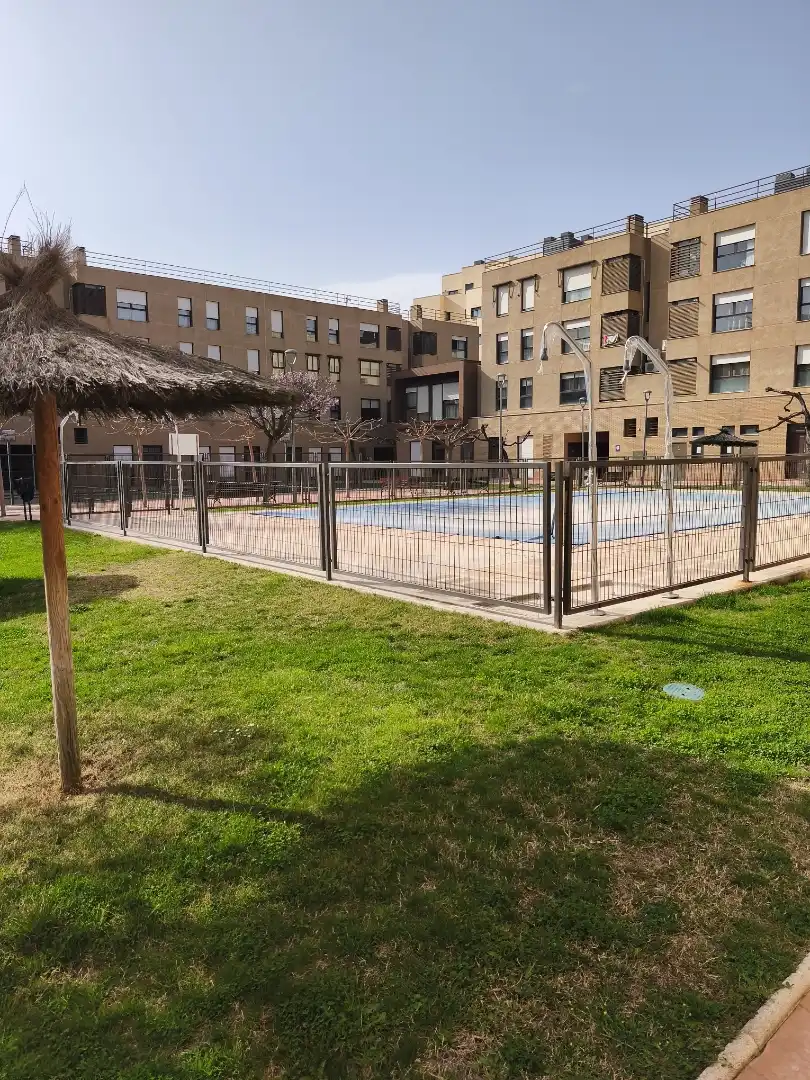 Wohnung zur Miete in Avenida de José Hierro, 92, Rivas Futura Schwimmbecken von Wohnung zur Miete in Rivas-Vaciamadrid mit Privatgarten, Parkett und Terrasse