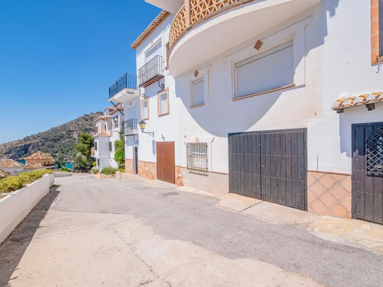 Exterior view of Flat for sale in Almuñécar  with Air Conditioner, Terrace and Swimming Pool