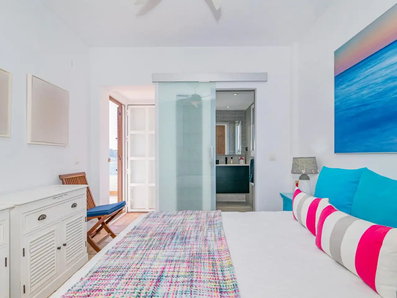 Bedroom of Flat for sale in Almuñécar  with Air Conditioner, Terrace and Swimming Pool