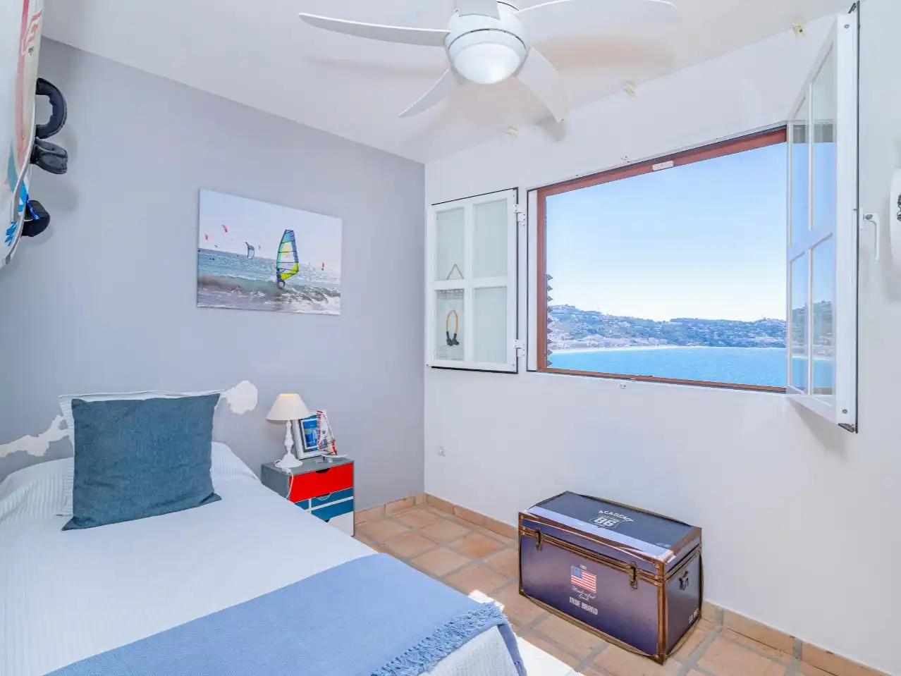 Bedroom of Flat for sale in Almuñécar  with Air Conditioner, Terrace and Swimming Pool