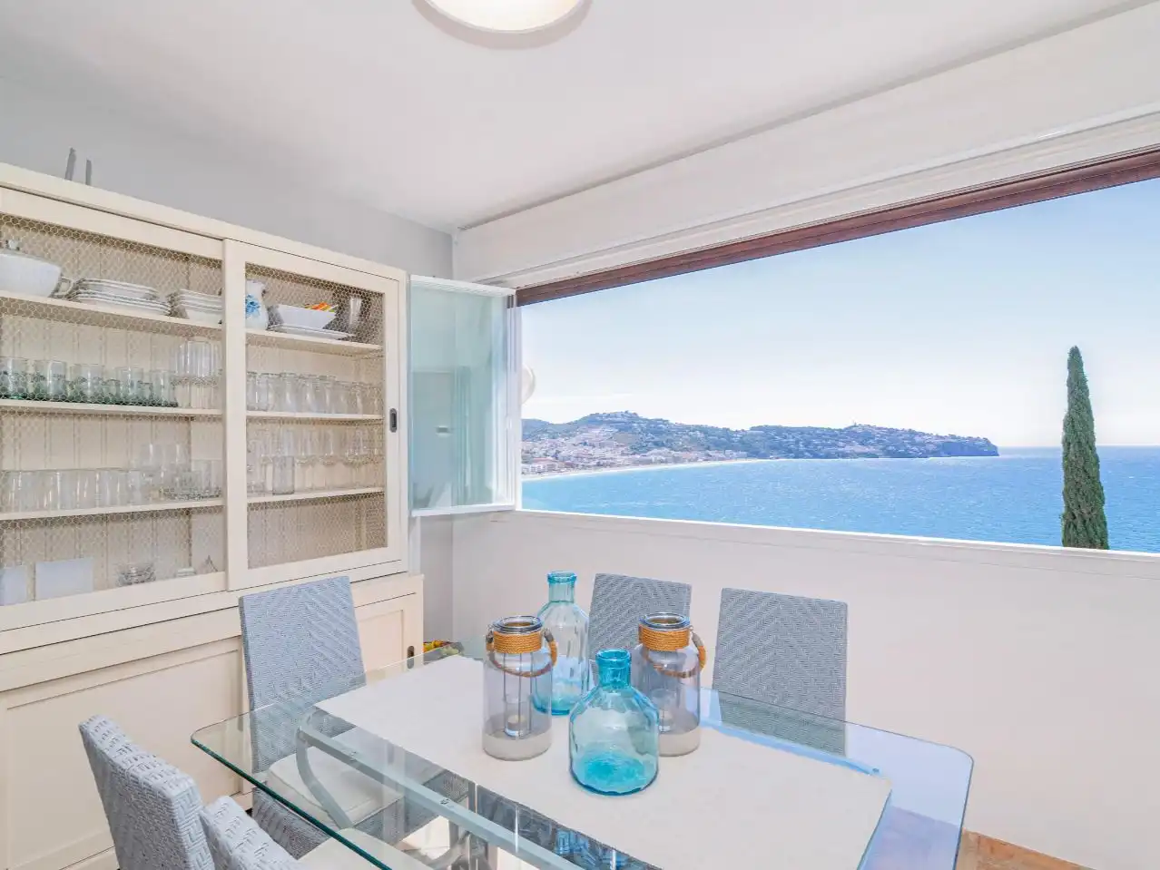 Dining room of Flat for sale in Almuñécar  with Air Conditioner, Terrace and Swimming Pool