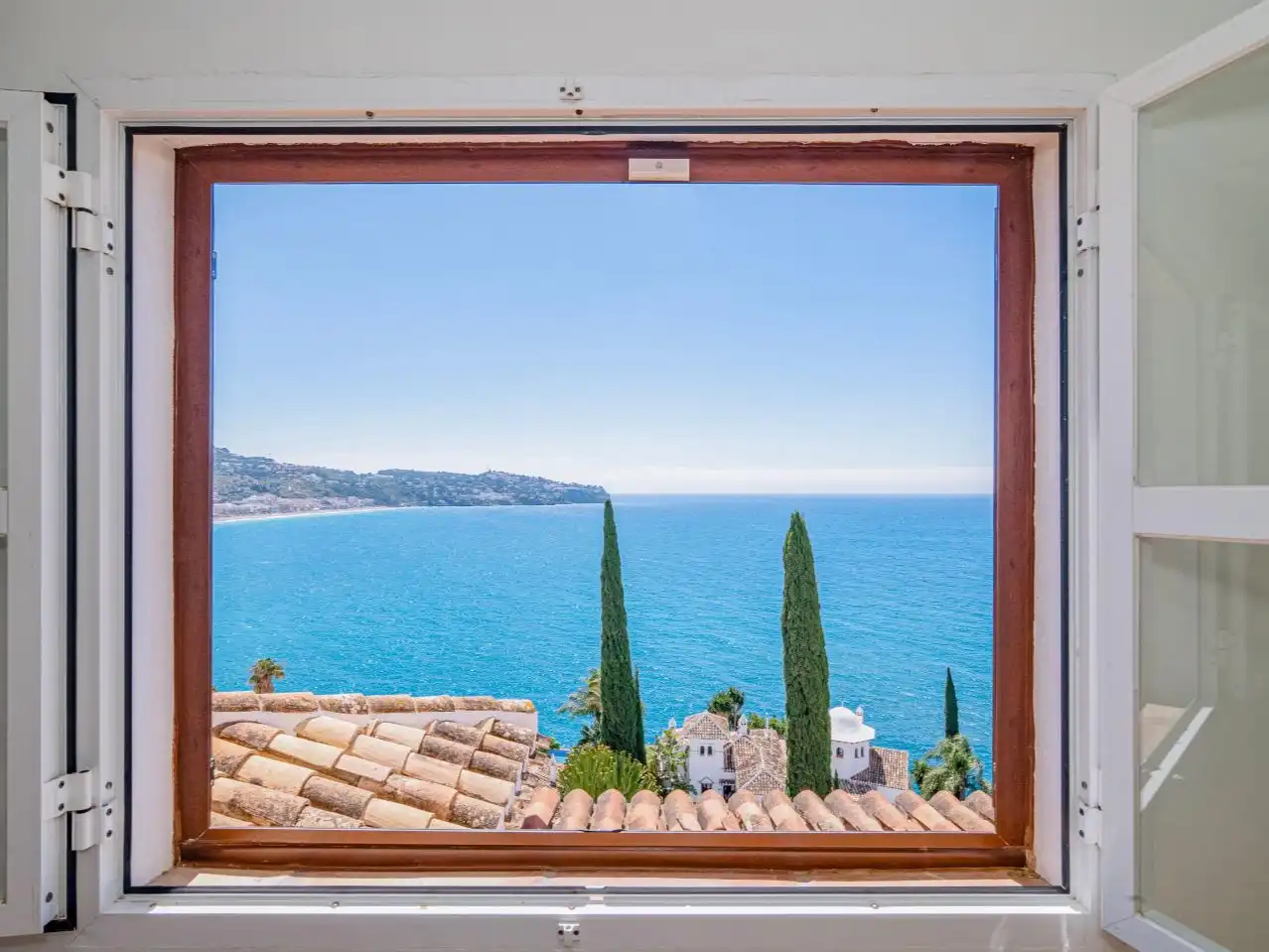 Bedroom of Flat for sale in Almuñécar  with Air Conditioner, Terrace and Swimming Pool