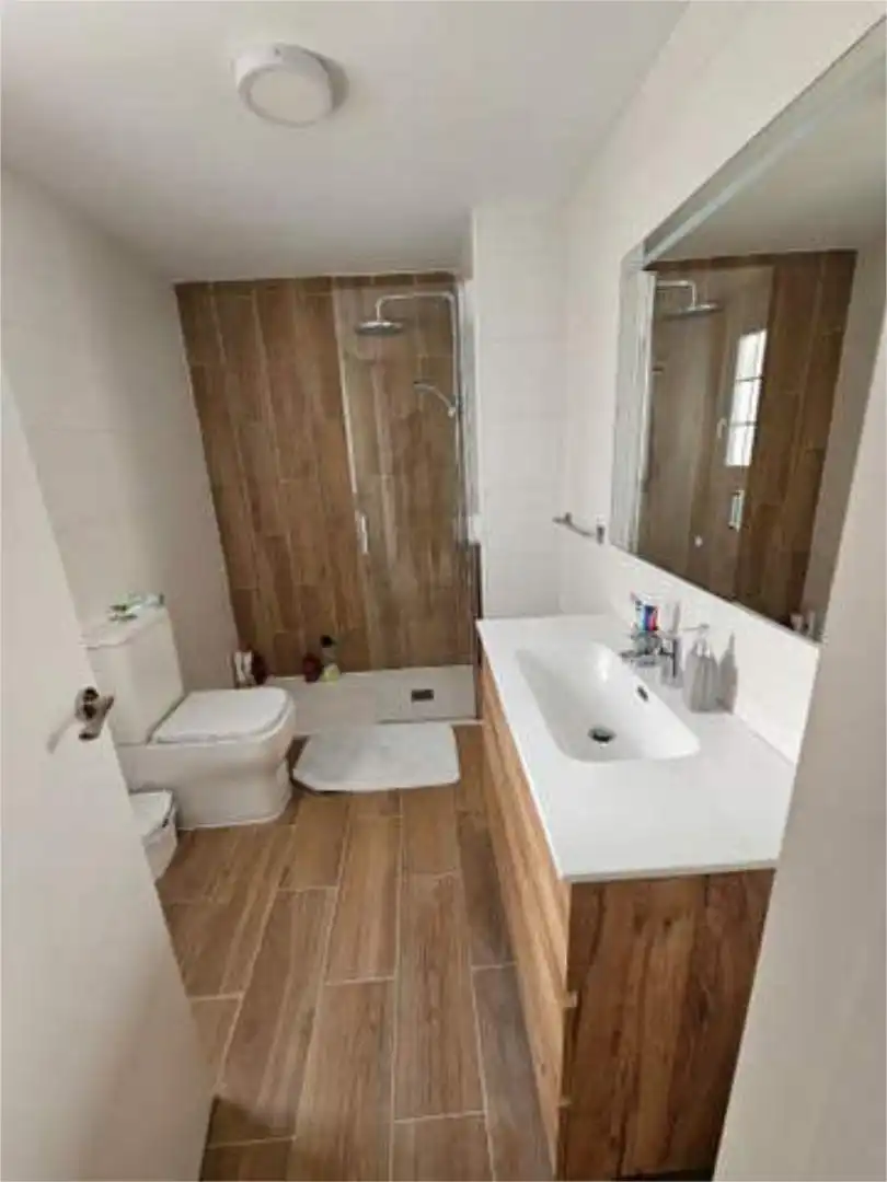 Badezimmer von Dachboden zur Miete in Santa Lucía de Tirajana mit Privatgarten, Terrasse und Möbliert