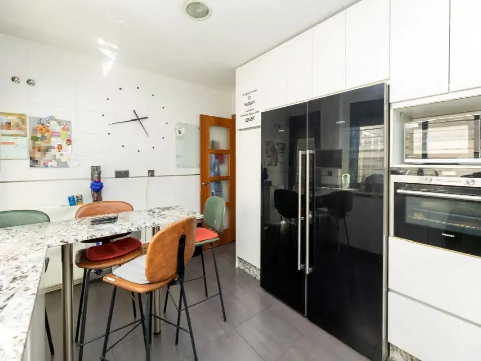 Casa adosada en venta en Calle Camelia, 31, Poniente Cocina de Casa adosada en venta en Armilla con Aire acondicionado, Terraza y Balcón