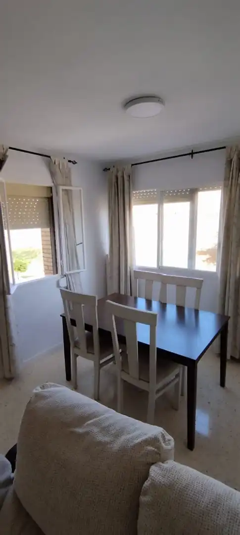 Habitación en Avenida de la Paz, 95, El Plantinar – Avda. La Paz - El Juncal Habitación en Avenida de la Paz, 95, El Plantinar – Avda. La Paz - El Juncal