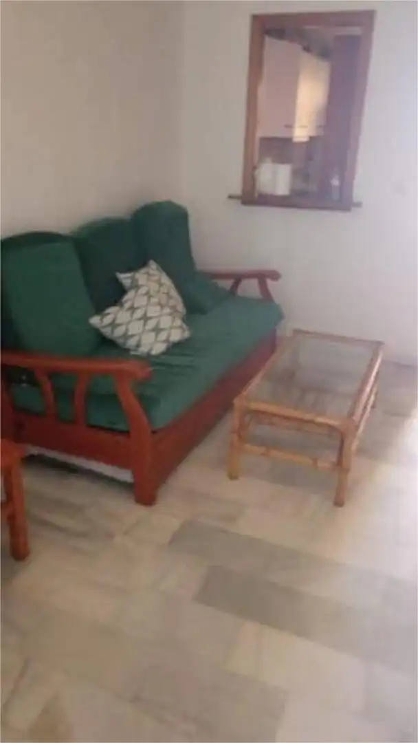 Sala de estar de Piso de alquiler en Pilas con Terraza y Piscina