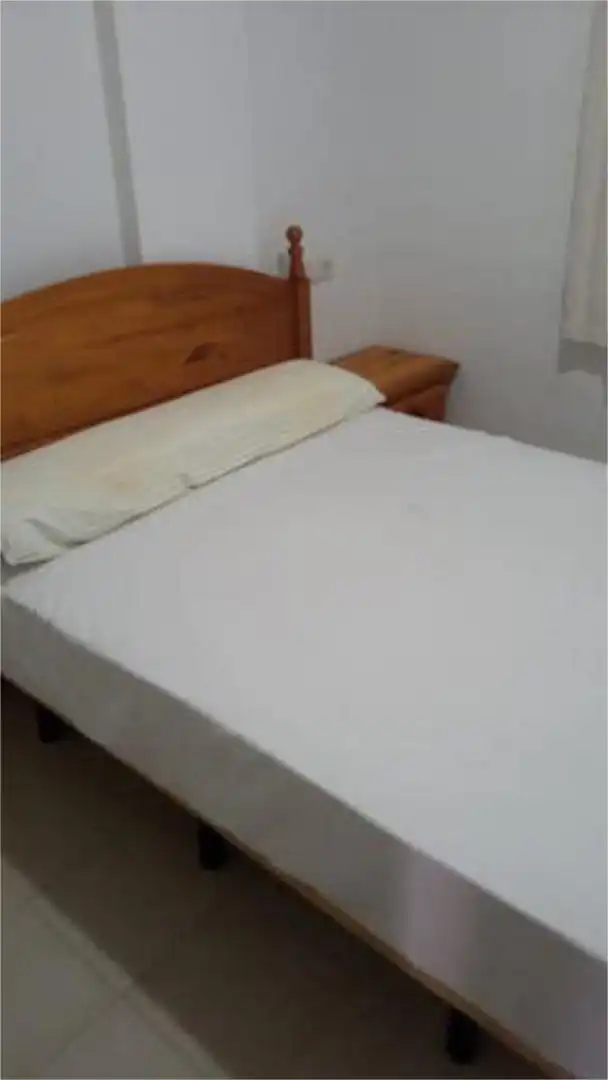 Habitación de Piso de alquiler en Pilas con Terraza y Piscina