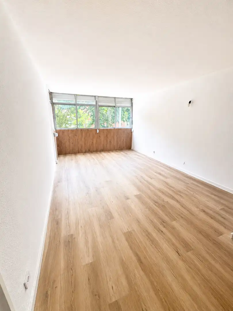 Piso en venta en Carrer de Lluís Companys, 61c, Santa Perpètua de Mogoda Habitación de Piso en venta en Santa Perpètua de Mogoda