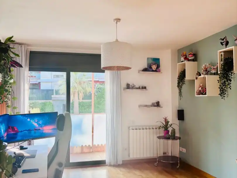 Piso de alquiler en Passatge de Sausset Les Pins, 6, Sentmenat Sala de estar de Piso de alquiler en Sentmenat con Aire acondicionado, Calefacción y Parquet