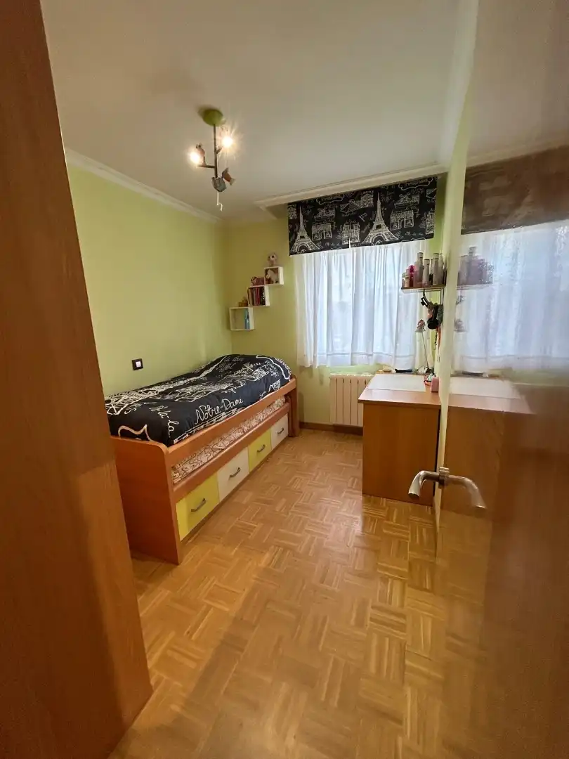 Bedroom of Flat for rent in Humanes de Madrid  with Heating, Parquet flooring and Furnished