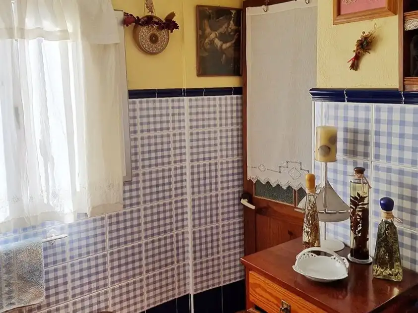 Piso en venta en CP-6102, 2, Ortigueira Baño de Piso en venta en Ortigueira con Jardín privado