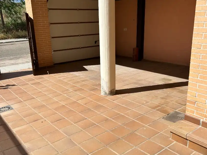 Casa o chalet en venta en Calle Alegría, 32, Azucaica Parking de Casa o chalet en venta en Toledo con Aire acondicionado, Calefacción y Parquet