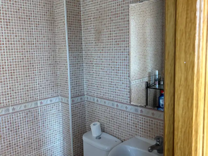 Casa o chalet en venta en Calle Alegría, 32, Azucaica Baño de Casa o chalet en venta en Toledo con Aire acondicionado, Calefacción y Parquet