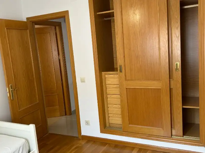 Casa o chalet en venta en Calle Alegría, 32, Azucaica Habitación de Casa o chalet en venta en Toledo con Aire acondicionado, Calefacción y Parquet