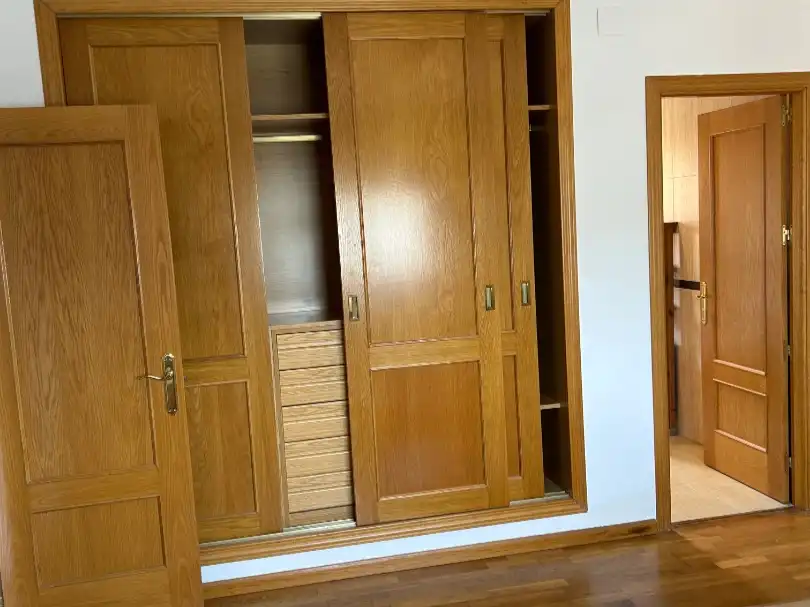 Casa o chalet en venta en Calle Alegría, 32, Azucaica Habitación de Casa o chalet en venta en Toledo con Aire acondicionado, Calefacción y Parquet
