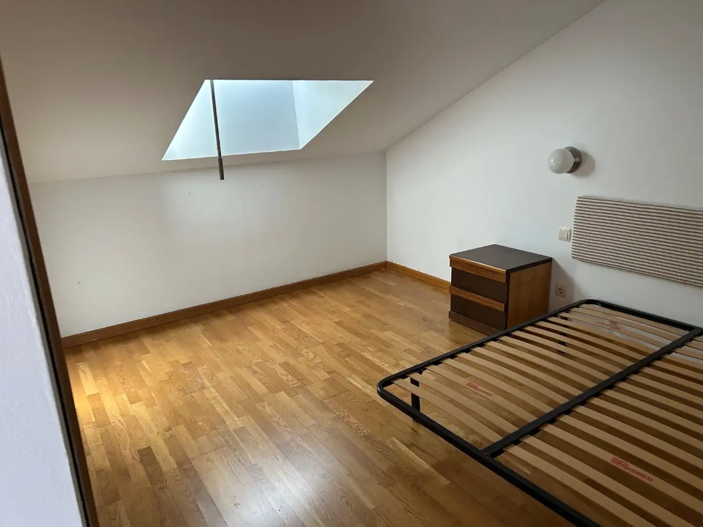 Casa o chalet en venta en Calle Alegría, 32, Azucaica Habitación de Casa o chalet en venta en Toledo con Aire acondicionado, Calefacción y Parquet