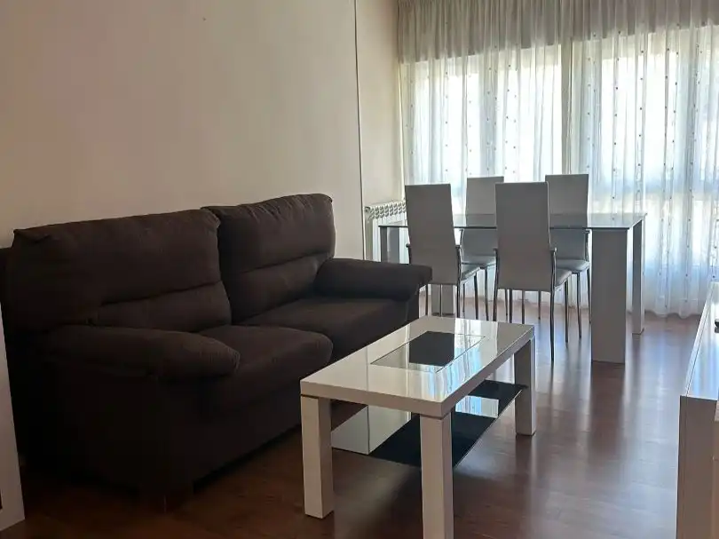 Flat for rent in Calle Ntra. Señora de Sonsoles, 7, Sur Living room of Flat for rent in Ávila with Heating, Parquet flooring and Furnished