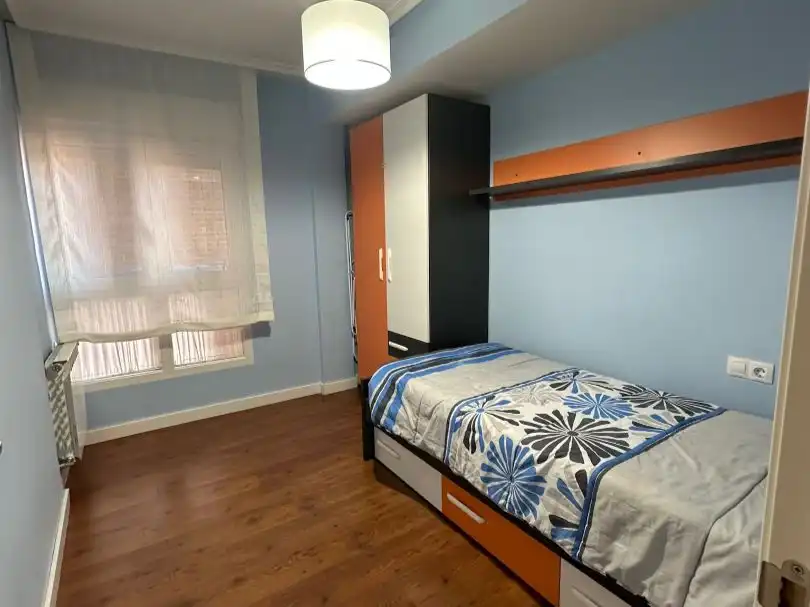 Flat for rent in Calle Ntra. Señora de Sonsoles, 7, Sur Bedroom of Flat for rent in Ávila with Heating, Parquet flooring and Furnished