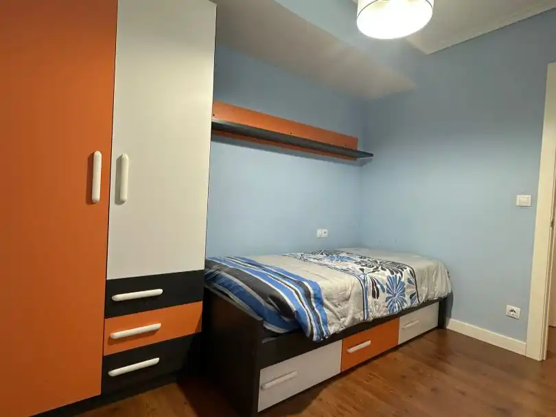 Flat for rent in Calle Ntra. Señora de Sonsoles, 7, Sur Bedroom of Flat for rent in Ávila with Heating, Parquet flooring and Furnished