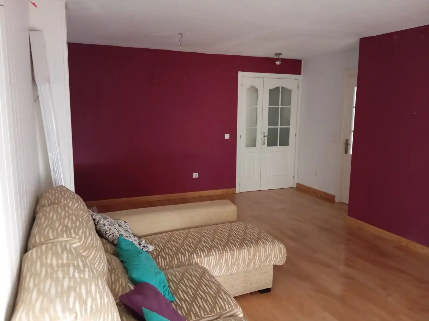 Wohnung zum Verkauf in Calle Cantaor Juanito Maravillas, 2, Poniente-Norte - Miralbaida - Parque Azahara Wohnzimmer von Wohnung zum Verkauf in Córdoba Capital mit Terrasse