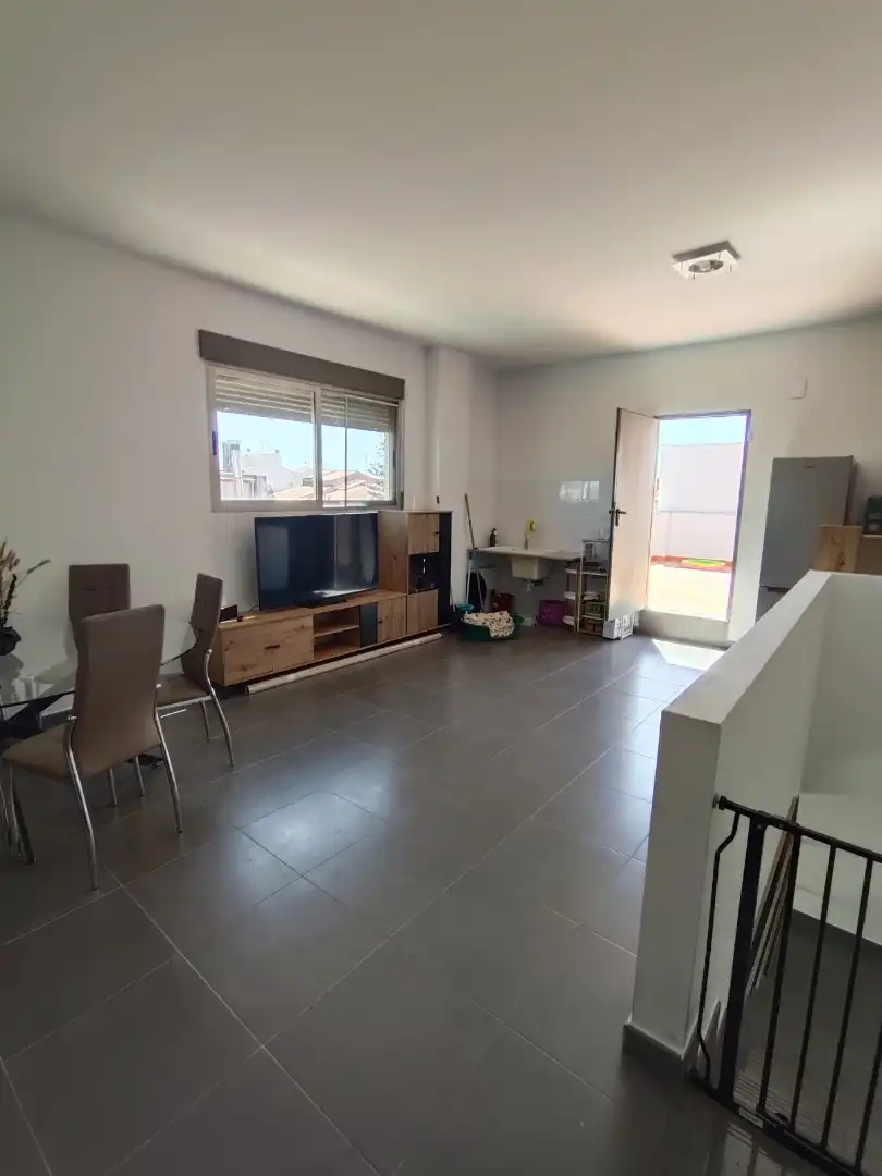 Sala d'estar de Casa adosada en venda en Alginet amb Aire condicionat, Calefacció i Terrassa