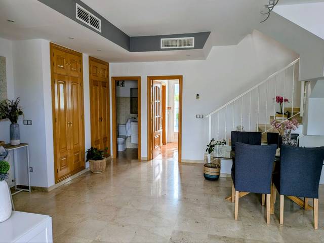 Casa adosada en Venta en La Planilla