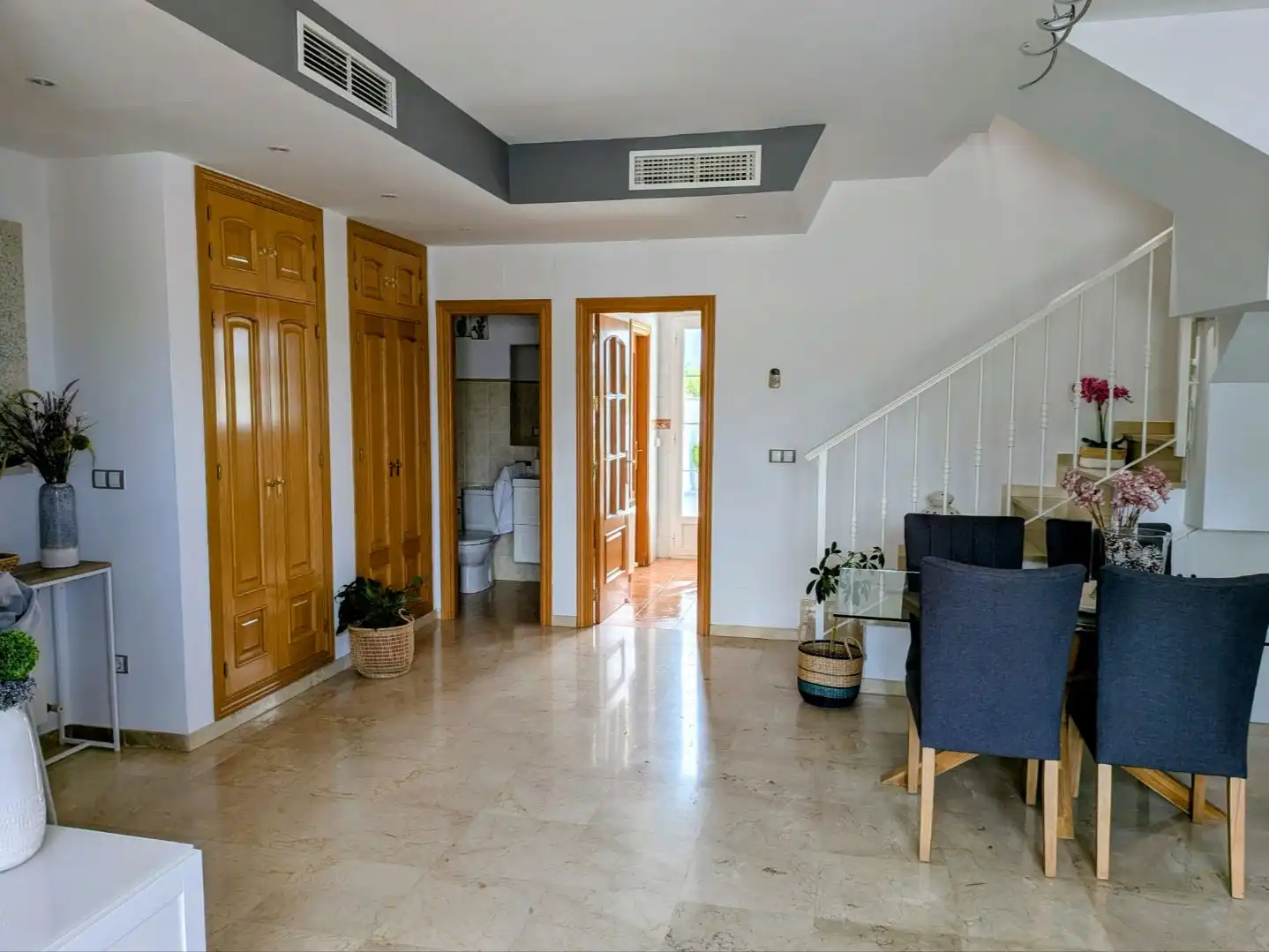 Einfamilien-Reihenhaus zum Verkauf in La Planilla Einfamilien-Reihenhaus zum Verkauf in Ronda mit Klimaanlage und Balkon