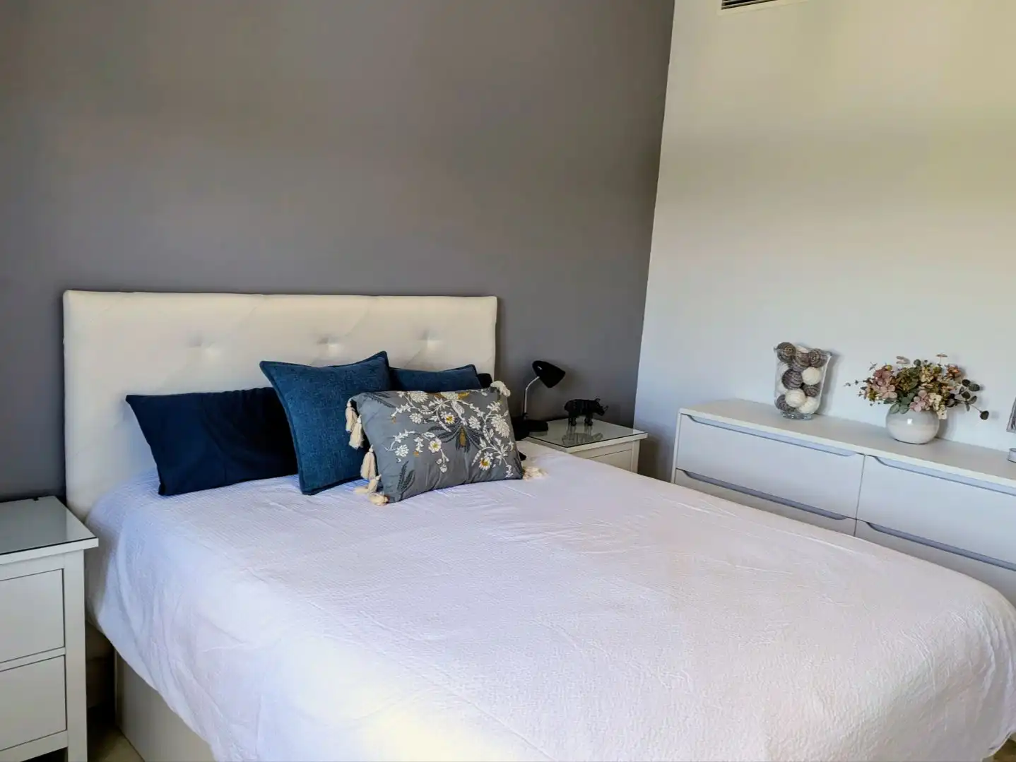 Casa adosada en venta en La Planilla Habitación de Casa adosada en venta en Ronda con Aire acondicionado y Balcón
