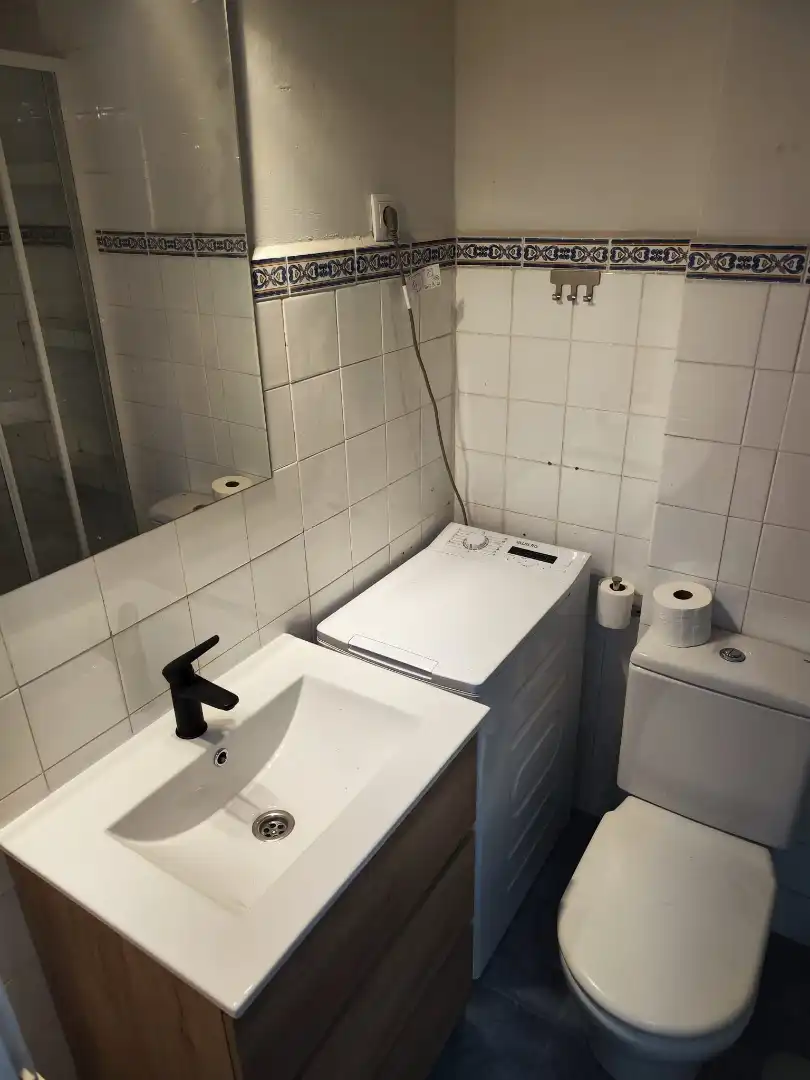 Flat for sale in Calle Baja de la Iglesia, 13, Aravaca Bathroom of Flat for sale in Madrid with Air Conditioner and Furnished