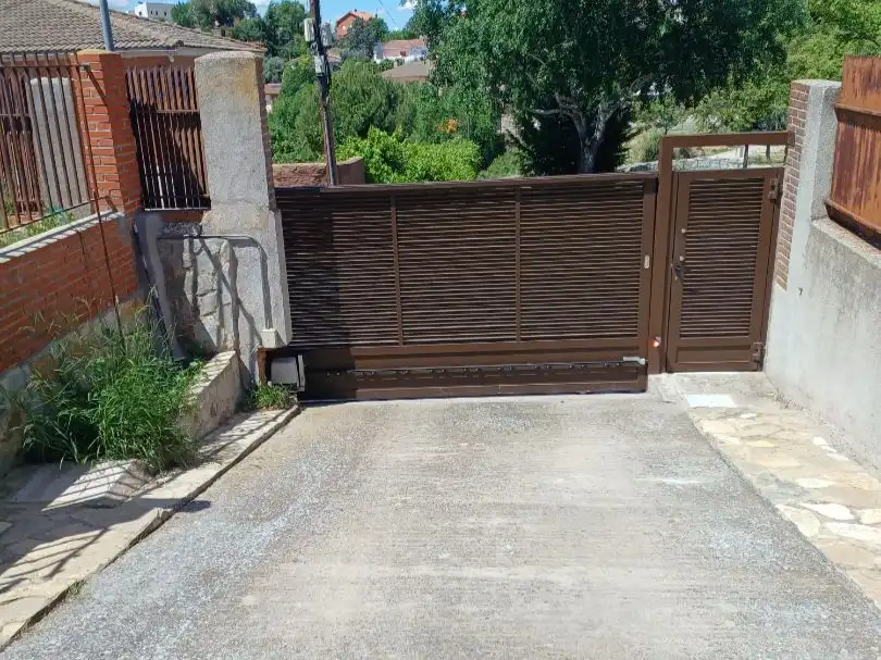Aparcament de Casa o xalet en venda en Paracuellos de Jarama amb Aire condicionat, Calefacció i Jardí privat