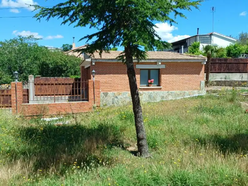 Jardí de Casa o xalet en venda en Paracuellos de Jarama amb Aire condicionat, Calefacció i Jardí privat