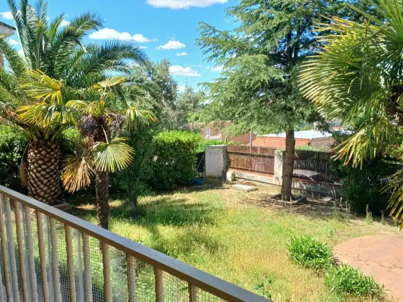 Jardí de Casa o xalet en venda en Paracuellos de Jarama amb Aire condicionat, Calefacció i Jardí privat
