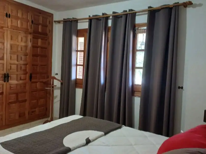 Dormitori de Casa o xalet en venda en Paracuellos de Jarama amb Aire condicionat, Calefacció i Jardí privat