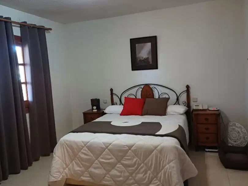 Dormitori de Casa o xalet en venda en Paracuellos de Jarama amb Aire condicionat, Calefacció i Jardí privat