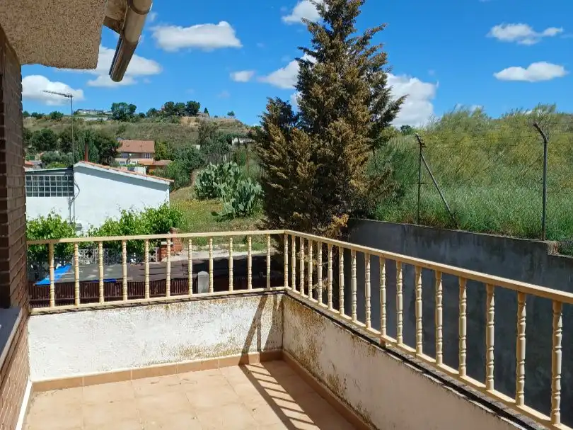 Terrassa de Casa o xalet en venda en Paracuellos de Jarama amb Aire condicionat, Calefacció i Jardí privat
