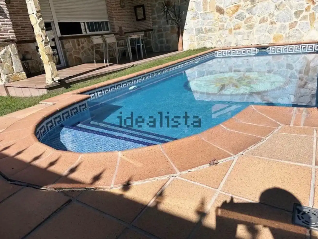 Piscina de Pis en venda en San Fernando de Henares amb Aire condicionat, Calefacció i Jardí privat