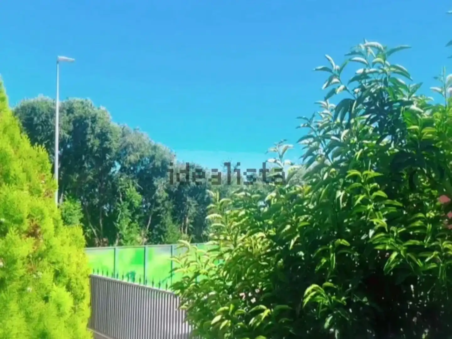 Pis en venda a Calle Lisboa, 17, Montserrat - Parque Empresarial Pis en venda en San Fernando de Henares amb Aire condicionat, Calefacció i Jardí privat