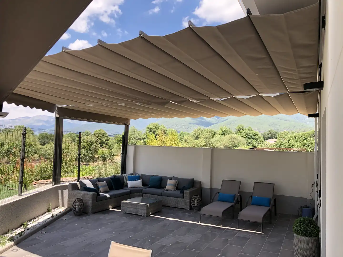 Casa o chalet en venta en ኡርባኒሳሲኦን ላስ ሞሬራስ, 28, La Adrada Terraza de Casa o chalet en venta en La Adrada con Terraza y Balcón